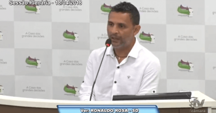 Vereador sugere criação de lei, mas descobre que ela já existe...